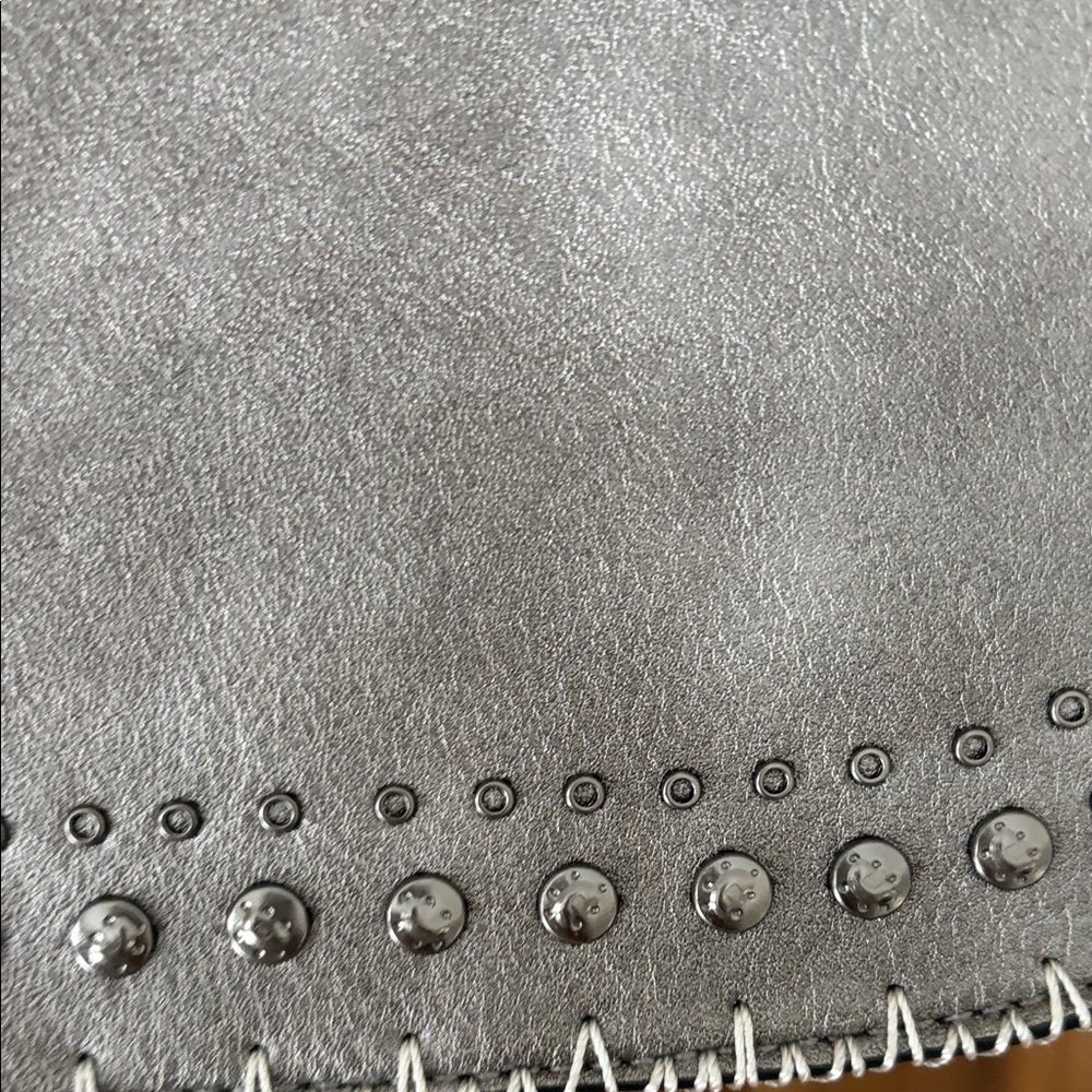 NWOT HAYDEN HARNETT Alissa Crossbody Bag silver metallic - Picture 9 of 10